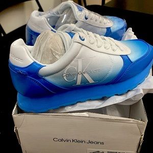 Calvin klein sneakers blue and white